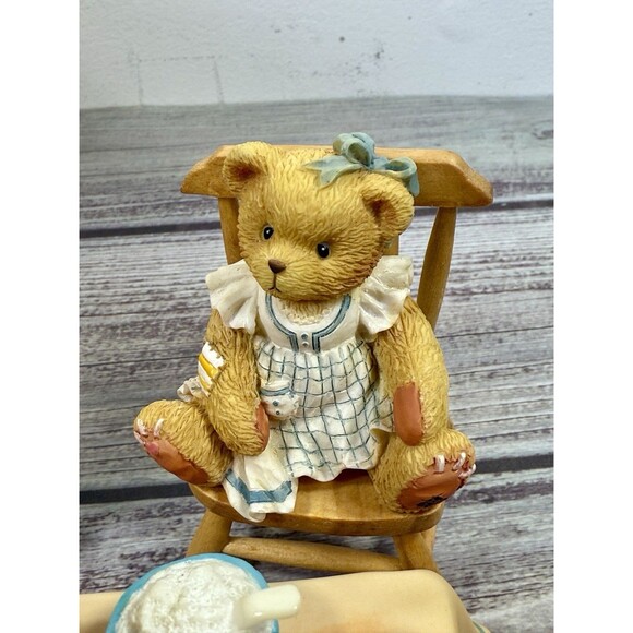 SOLD**Cherished Teddies We Bear Thanks 1996 Table & Family with Box - Picture 5 of 16